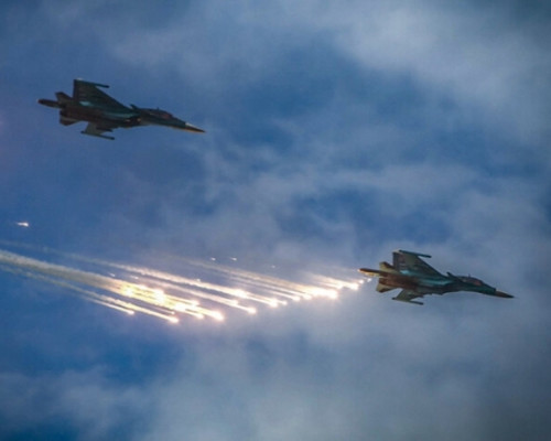 ВКС России нанесли удары по позициям боевиков в районе американской базы в Сирии